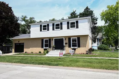 4446 Gage Avenue, Lyons, IL 60534 - Photo 1