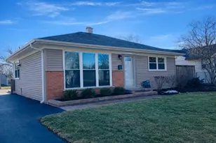 3605 Oriole Ln, Rolling Meadows, IL 60008 - Photo 2