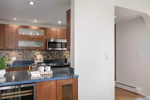 2100 N Lincoln Park W, Chicago, IL 60614 - Photo 14