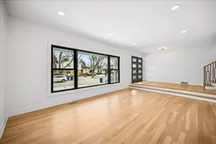 626 Barberry Rd, Highland Park, IL 60035 - Photo 4