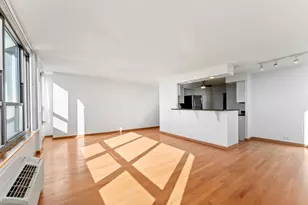 5100 N Marine Dr, Chicago, IL 60640 - Photo 4