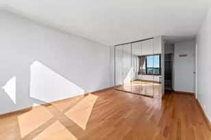 5100 N Marine Dr, Chicago, IL 60640 - Photo 10