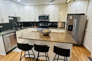 2062 Danbury Pl, Hoffman Estates, IL 60169 - Photo 12