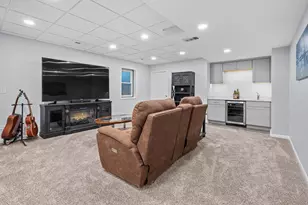 1005 Hilary Ln, Cary, IL 60013 - Photo 22