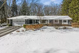 1102 Dennis Ln, Elgin, IL 60120 - Photo 1