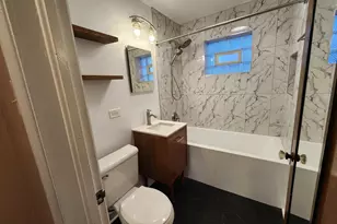5135 W 63rd Pl, Chicago, IL 60638 - Photo 12