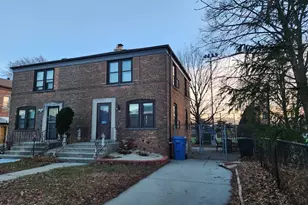 5135 W 63rd Pl, Chicago, IL 60638 - Photo 2