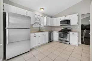 1412 Bar Harbour Rd, Aurora, IL 60504 - Photo 14