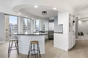 111 E Chestnut St, Chicago, IL 60611 - Photo 12