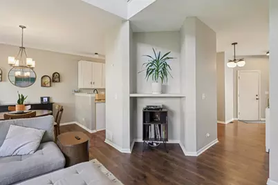 416 Jamestown Court, Aurora, IL 60502 - Photo 6