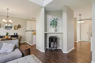 416 Jamestown Ct, Aurora, IL 60502 - Photo 6