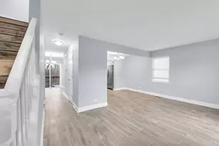 2010 N Nicole Ln, Round Lake Beach, IL 60073 - Photo 4