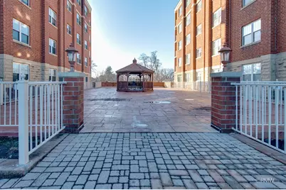 1 Itasca Place #412, Itasca, IL 60143 - Photo 2