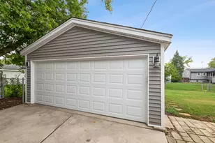 8818 Fairway Dr, Orland Park, IL 60462 - Photo 22