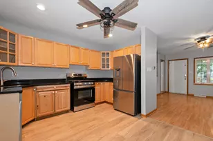 8818 Fairway Dr, Orland Park, IL 60462 - Photo 6