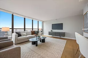 10 E Ontario St, Chicago, IL 60611 - Photo 6