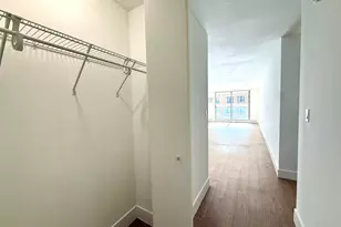 420 W Belmont Ave, Chicago, IL 60657 - Photo 32