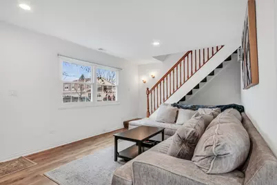 655 Hale Court, Wheeling, IL 60090 - Photo 6