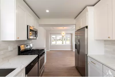 11334 S Nashville Avenue, Worth, IL 60482 - Photo 6