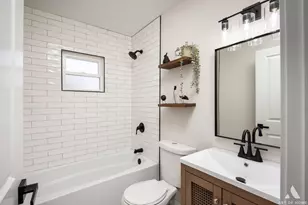 11334 S Nashville Ave, Worth, IL 60482 - Photo 8