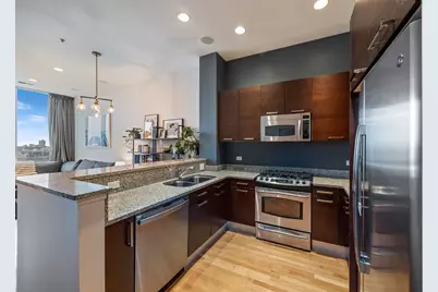 500 W Superior Street #1306, Chicago, IL 60654 - Photo 12