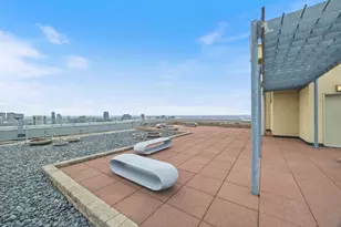 500 W Superior St, Chicago, IL 60654 - Photo 22