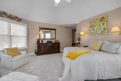 1923 Lynn Circle, Libertyville, IL 60048 - Photo 8