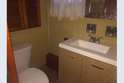 7153 W 72nd Street, Nottingham Park, IL 60638 - Photo 18