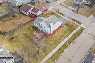 505 Cypress Bridge Rd, Lake Zurich, IL 60047 - Photo 8