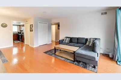 9381 Bay Colony Drive #3N, Des Plaines, IL 60016 - Photo 4