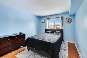 9381 Bay Colony Dr, Des Plaines, IL 60016 - Photo 10