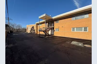 10 Garden Drive #8, La Grange Park, IL 60526 - Photo 1