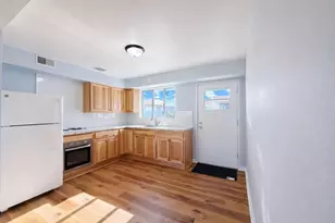 10 Garden Dr, La Grange Park, IL 60526 - Photo 2