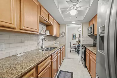 5300 Walnut Avenue #24B, Downers Grove, IL 60515 - Photo 2