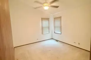 266 Greensboro Ct, Elk Grove Village, IL 60007 - Photo 8