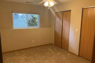 2207 N Gabriel Ave, Zion, IL 60099 - Photo 10