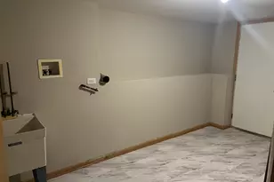 2207 N Gabriel Ave, Zion, IL 60099 - Photo 12