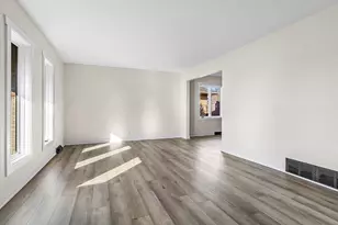 16027 91st Ave, Orland Hills, IL 60487 - Photo 4