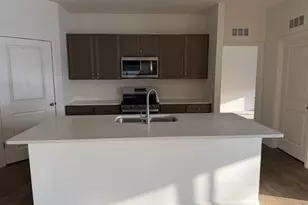 6321 N Aspen Ln, Wonder Lake, IL 60097 - Photo 4