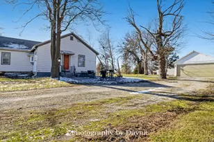 209 E Lafayette St, Ashkum, IL 60911 - Photo 24