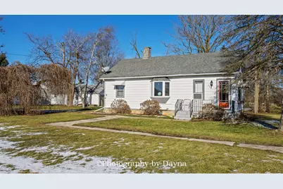 209 E Lafayette Street, Ashkum, IL 60911 - Photo 2