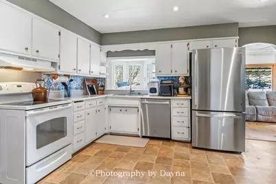 209 E Lafayette Street, Ashkum, IL 60911 - Photo 10