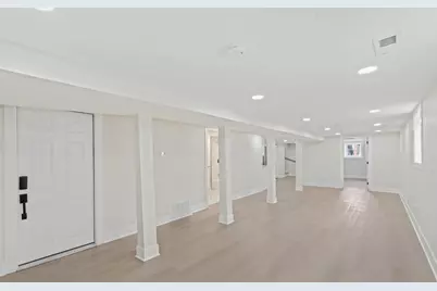 9419 S Saint Lawrence Avenue, Chicago, IL 60619 - Photo 26