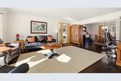 17 Camberley Court, Hinsdale, IL 60521 - Photo 6