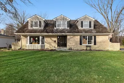 17 Camberley Court, Hinsdale, IL 60521 - Photo 2