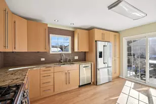 108 Croftwood Ct, Rolling Meadows, IL 60008 - Photo 8