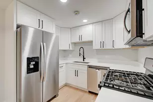 1426 Tonset Ln, Schaumburg, IL 60193 - Photo 12