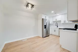 1426 Tonset Ln, Schaumburg, IL 60193 - Photo 8