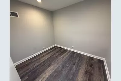 744 W Gordon Terrace #303, Chicago, IL 60613 - Photo 12