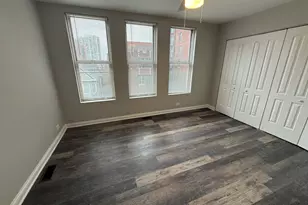 744 W Gordon Terrace, Chicago, IL 60613 - Photo 10